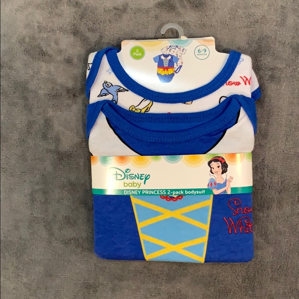 Set of two Snow White onesies